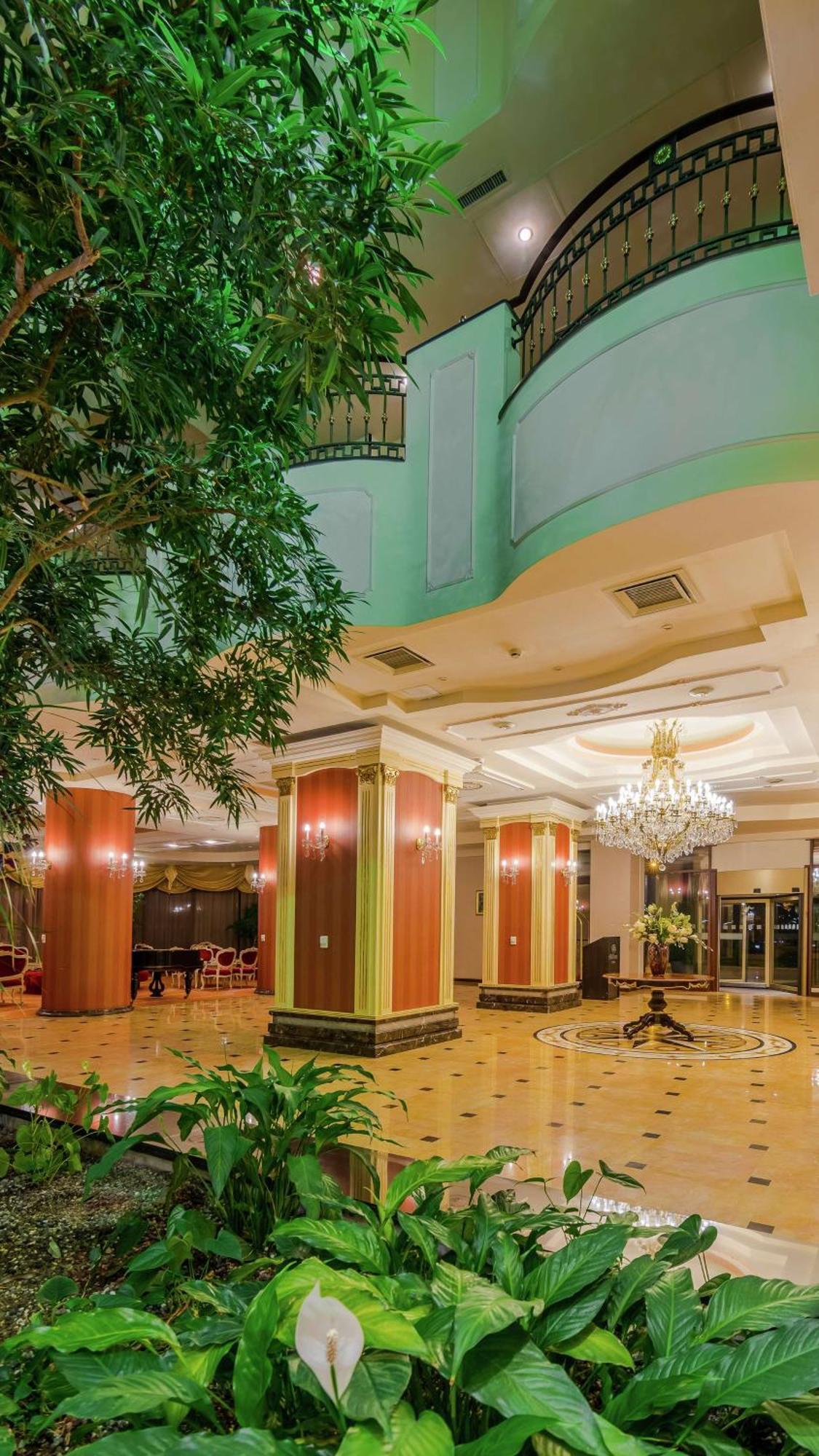 Hilton Sibiu Hotel Exterior foto